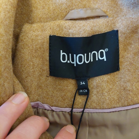 b.young BYCILIA Classic Coat NWT Tan 34/XS - Picture 7 of 16